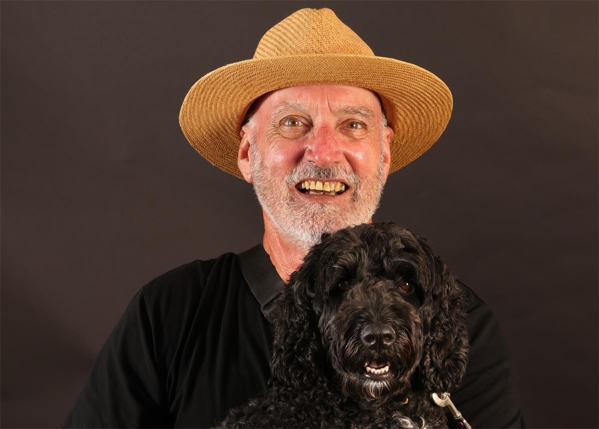 Steve Norwood, host of The First Australian Music Hour, now on the CRN